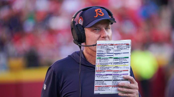 Chicago Bears head coach Matt Eberflus
